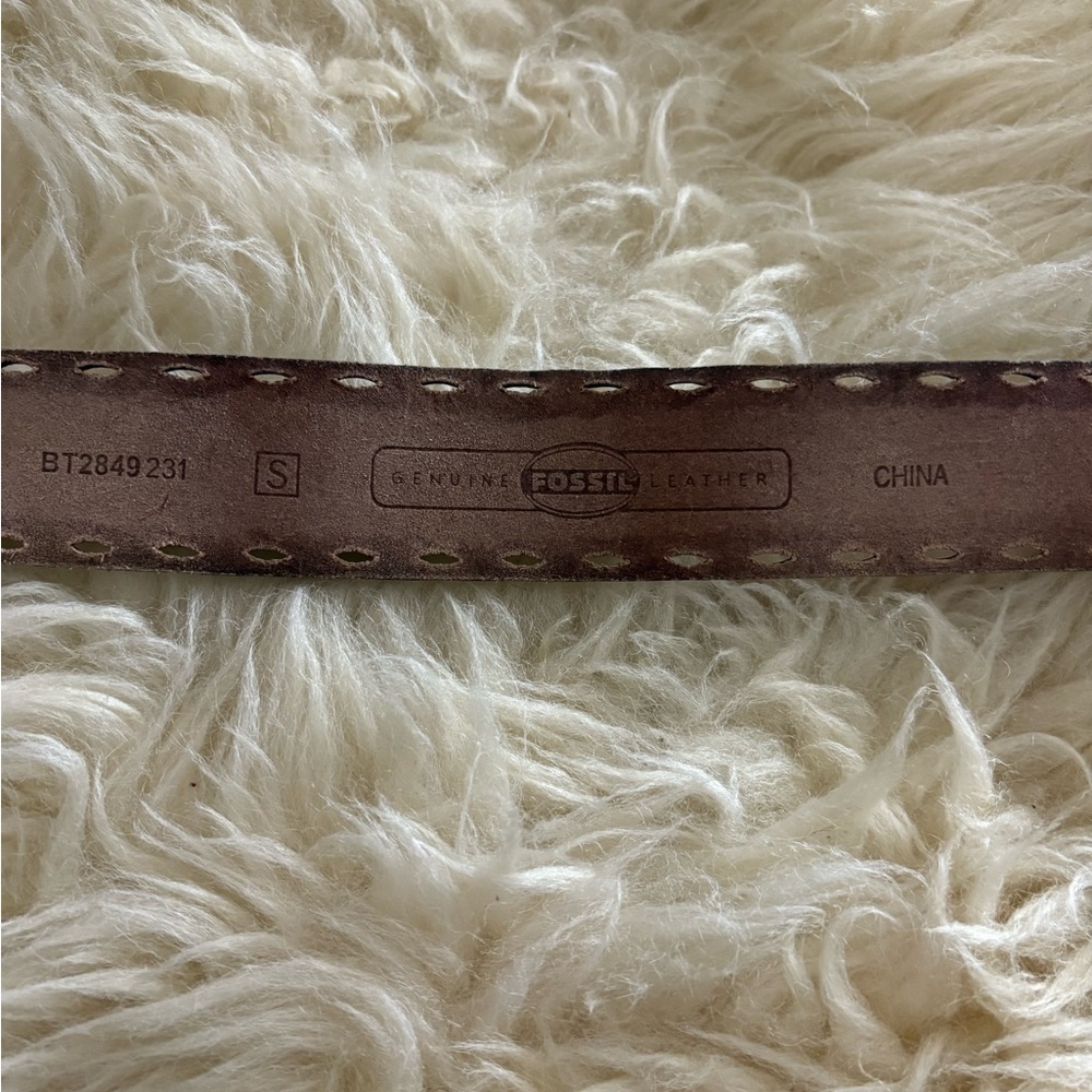 Fossil Brown Leather Belt with Oval Beaded Rhinestone Buckle - Picture 4 of 4